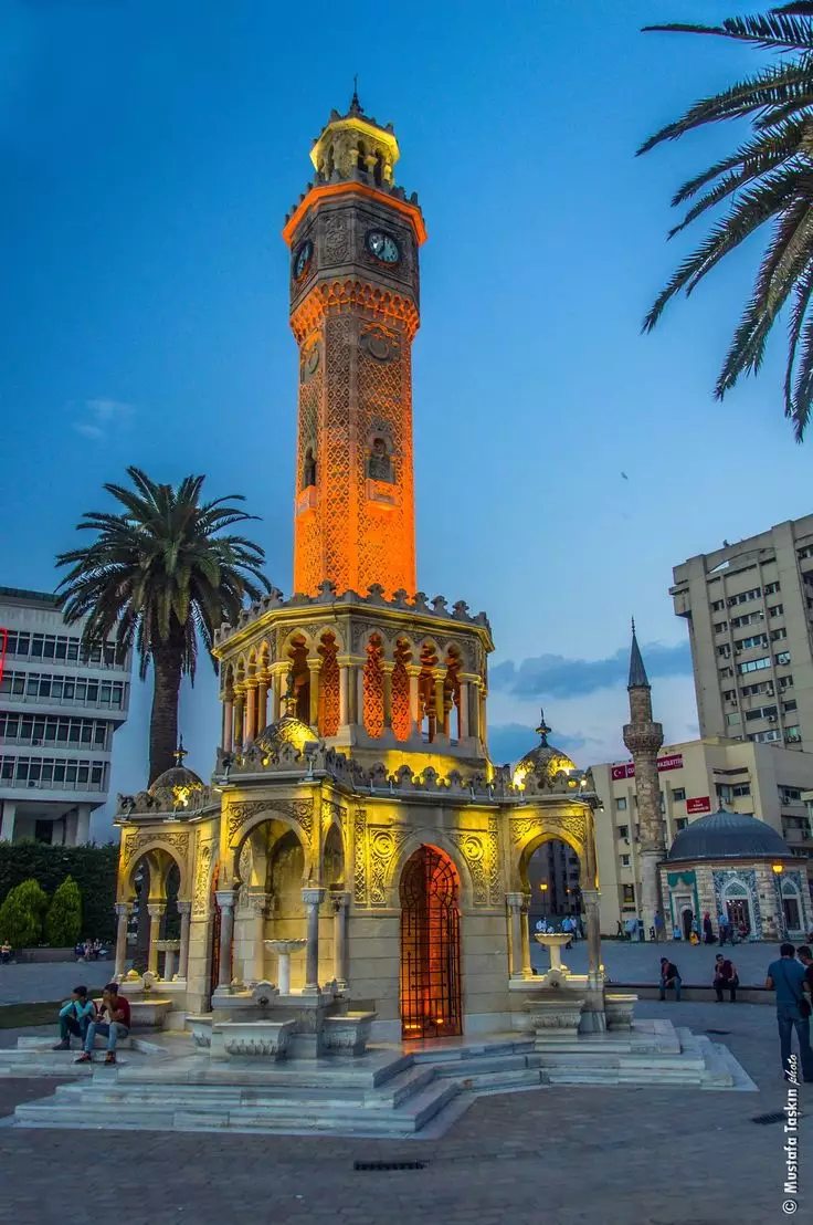 برج ساعت ازمیر؛ نماد جاودانه‌ی شهر لبخند و آفتاب